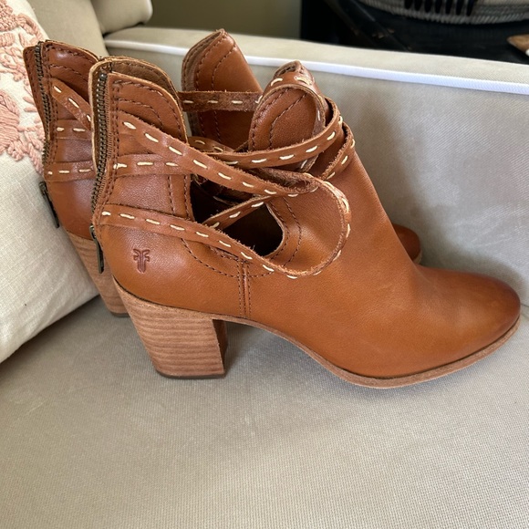 FRYE Naomi Pickstitch - Picture 2 of 7